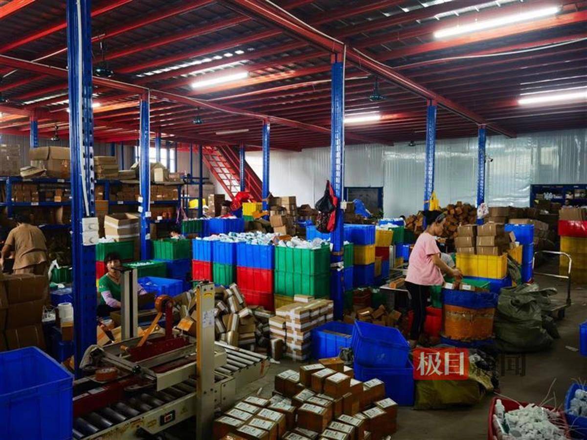 点心债大获青睐,余额超万亿,年内净融资达2329亿