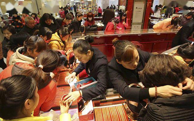 黄金再创新高!金饰价格涨到778元/克!全球黄金值多少钱?答案:20万亿美元