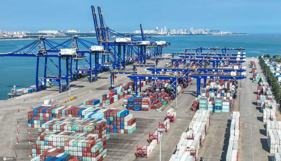 中国成功发行欧元主权债 外资行:提升全球投资者对中国债券兴趣