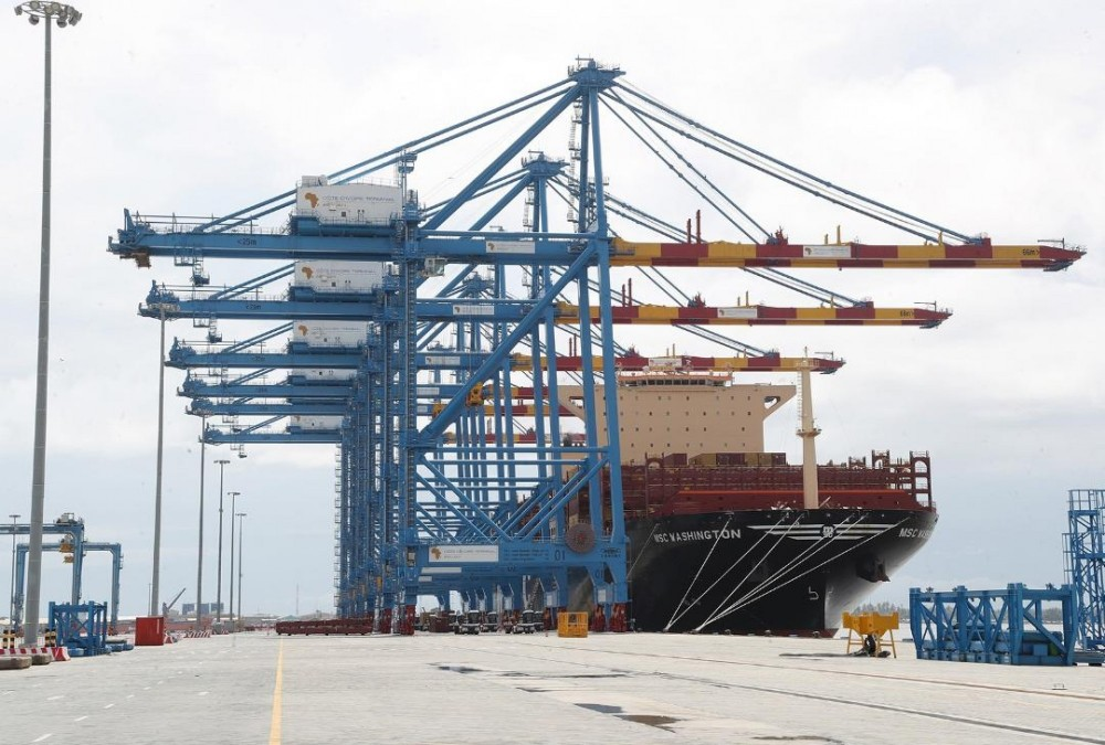 IMF警告：低增长、高债务和战争威胁着全球发展