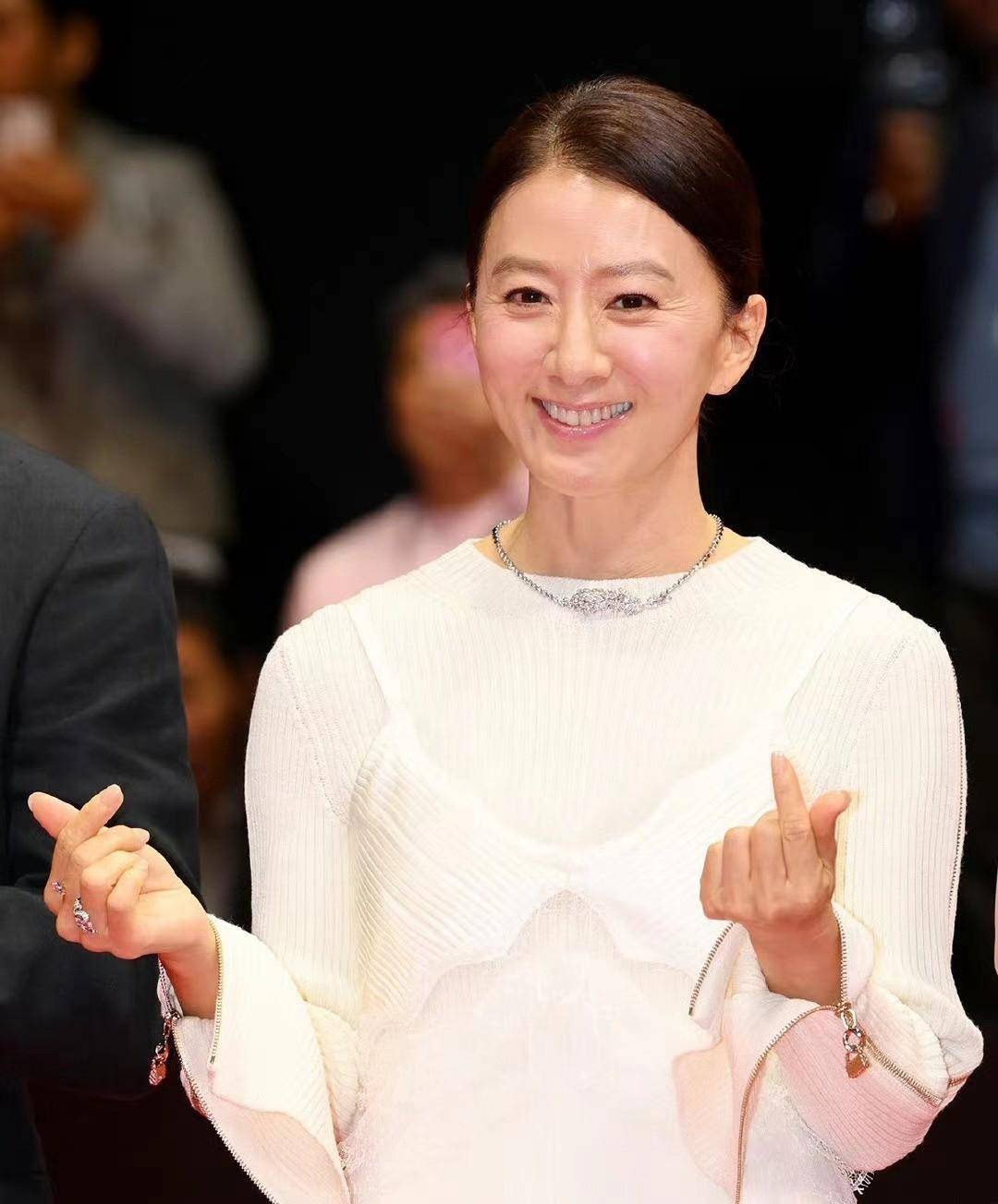 紧急戒严令6小时后解除 这一夜韩国发生了什么?