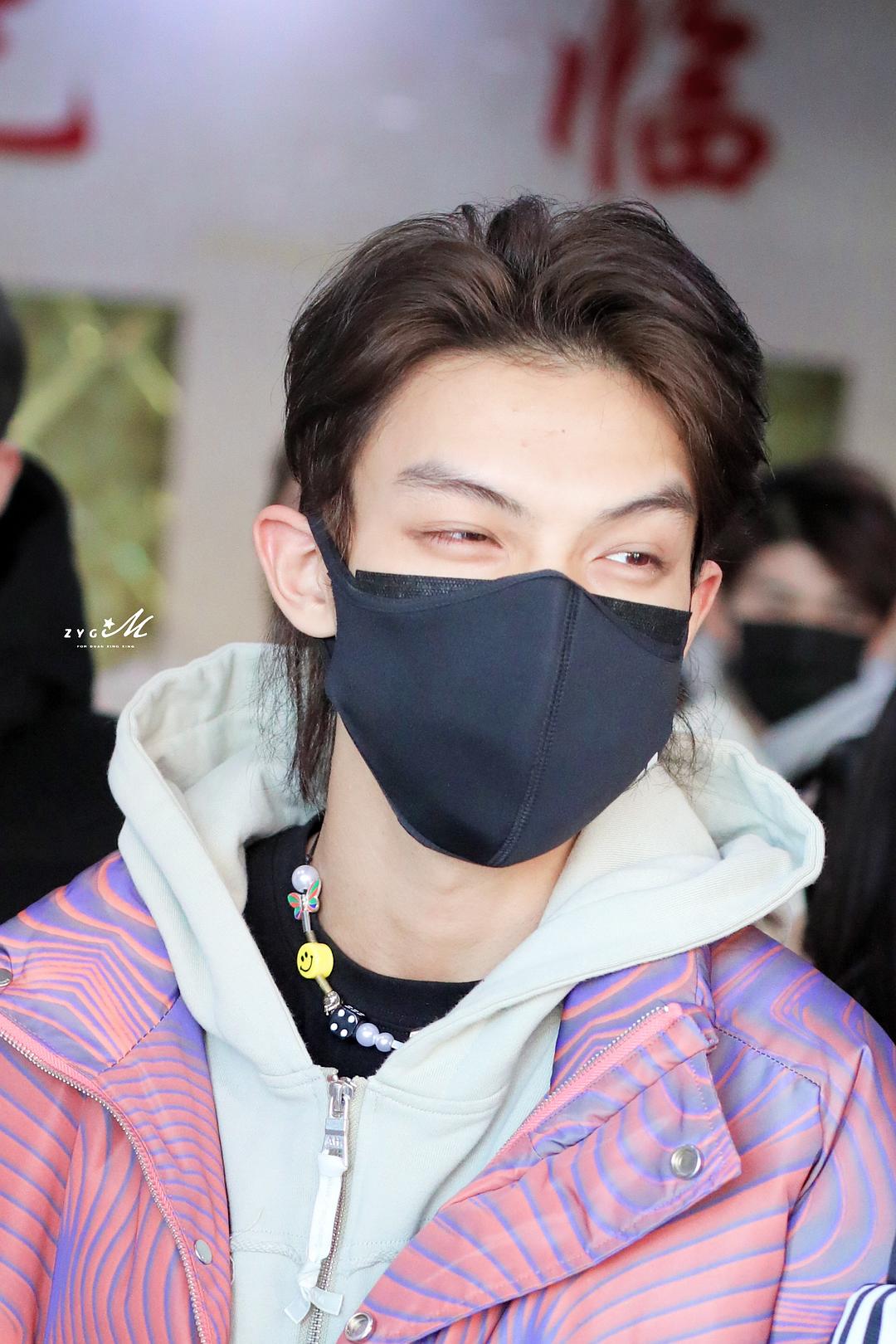 零一万物决定给大厂让路