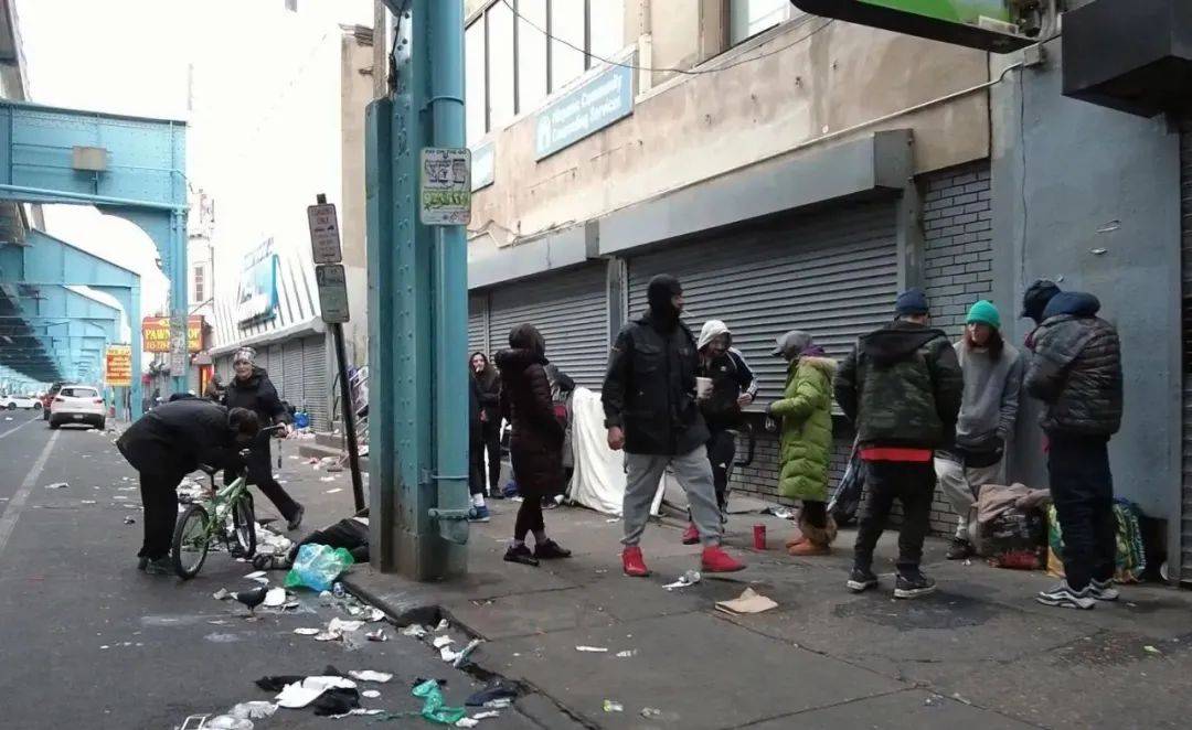 特朗普传出多则消息！上任首日将宣布100余项行政命令