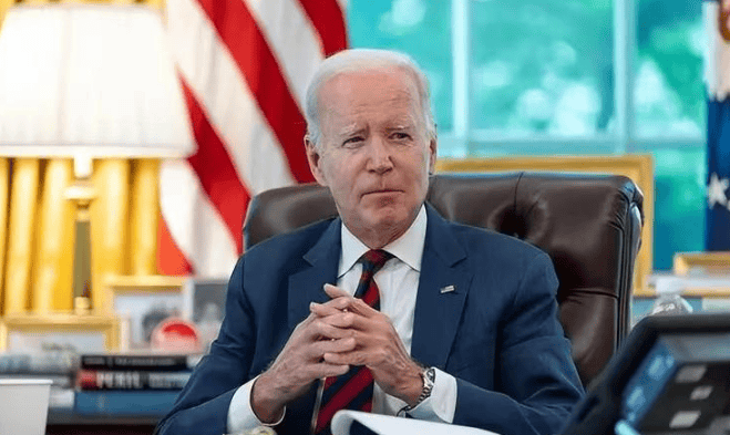 特朗普签署实施对等关税的命令 或于4月2日开始实施