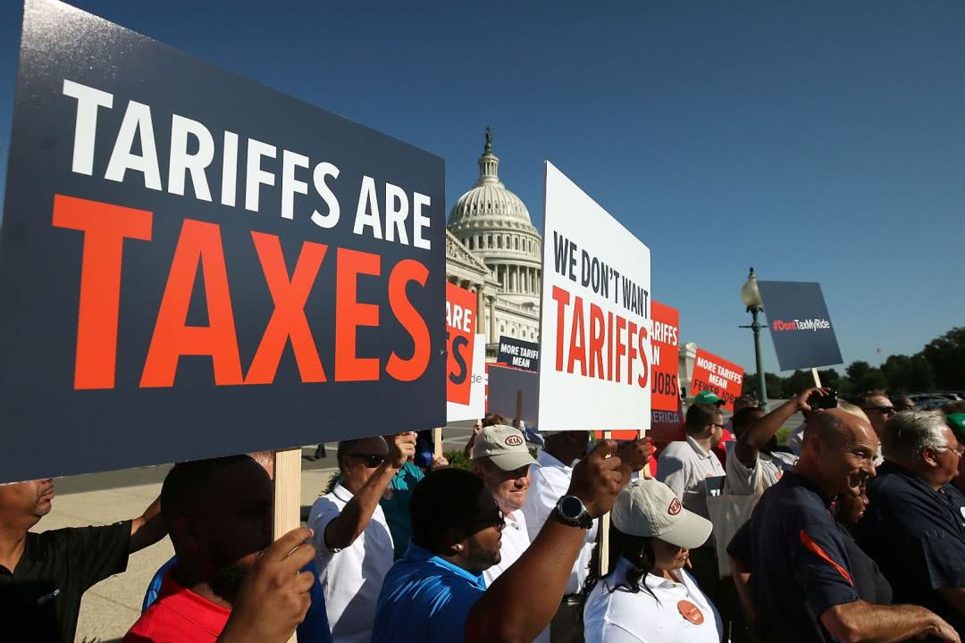 特朗普：将对进口汽车征收25%左右的关税