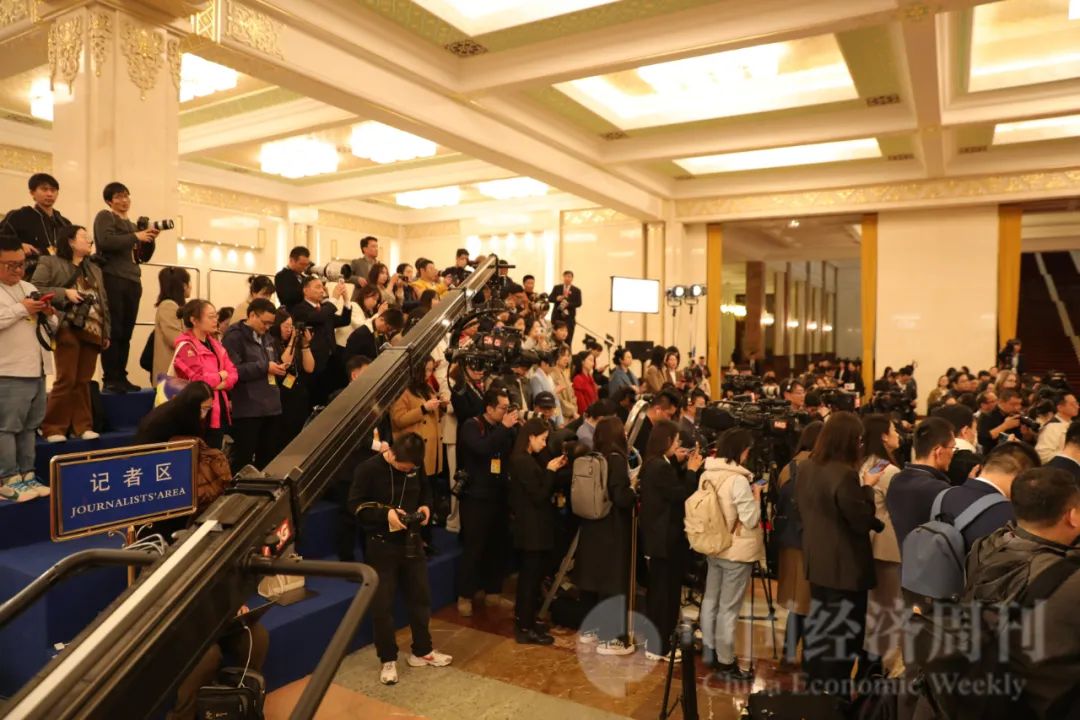 两会丨李云泽:发行特别国债支持国有大行补充资本将分步实施