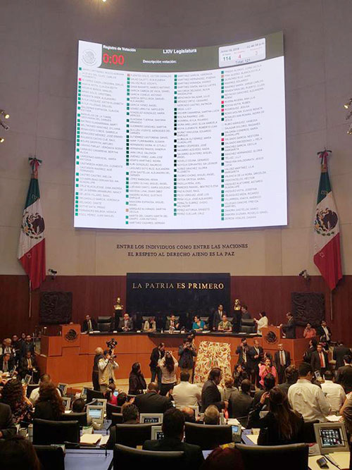 特朗普签署修正案 暂缓对符合美墨加协定的墨加商品征收关税