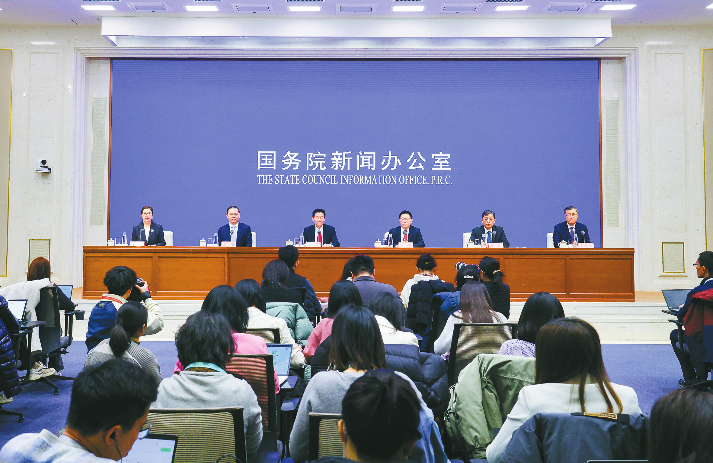 证监会主席吴清详解“更大力度促进股市健康发展”重点工作