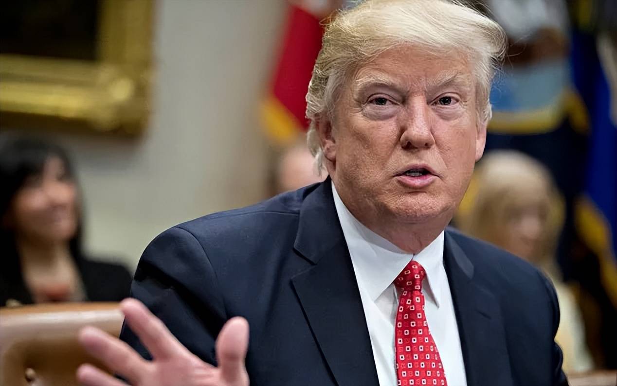 美总统特朗普宣布对所有进口汽车征收25%关税