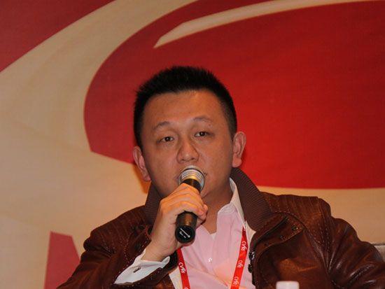 朱啸虎:AI应用企业迎爆发式增长,创业者不要在底层模型训练上浪费钱