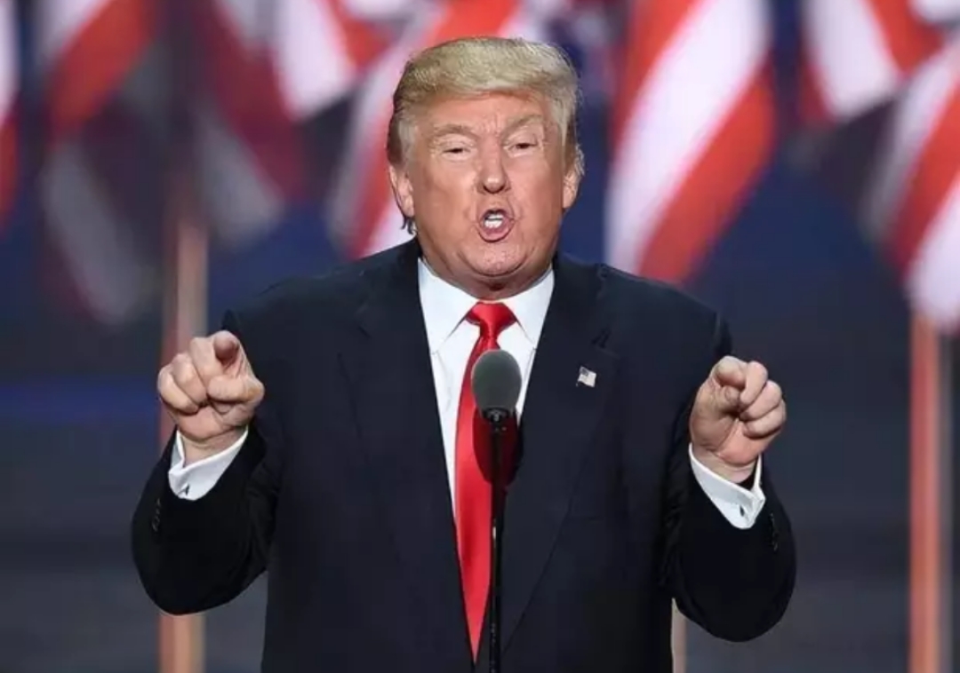 特朗普指责鲍威尔 称美联储早就应该降息