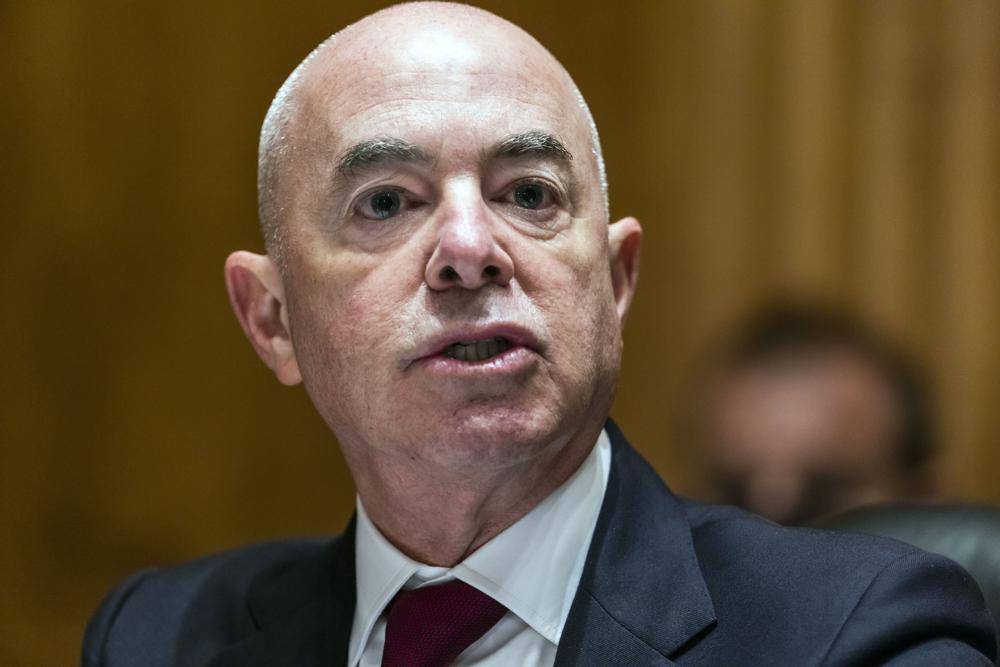 美国国土安全部长手提包遭窃 边境“铁娘子”竟失守华盛顿餐厅