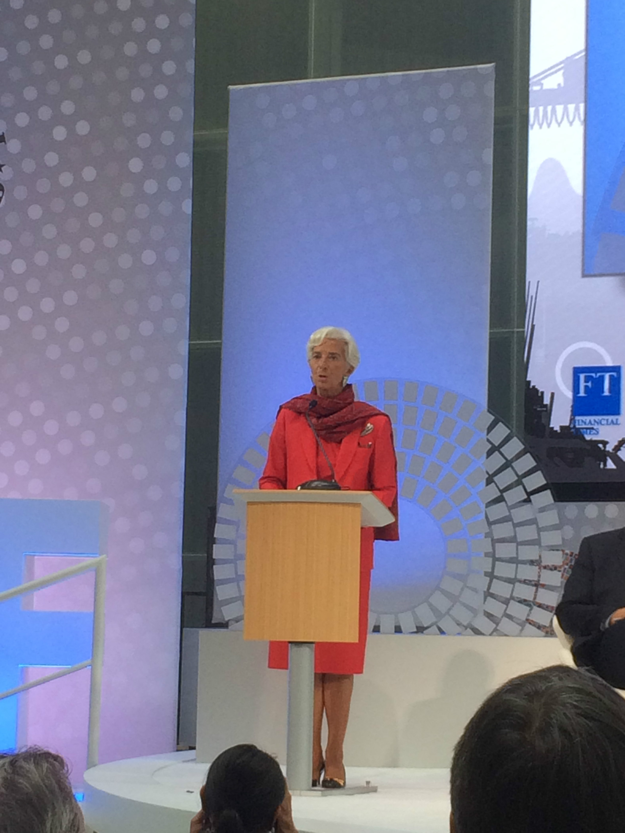 欧洲央行行长拉加德表态:希望特朗普不要解雇鲍威尔