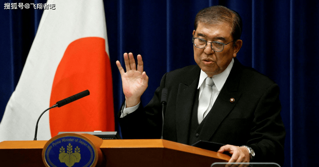 特朗普称不会为了和中国谈判而取消对华关税 外交部回应