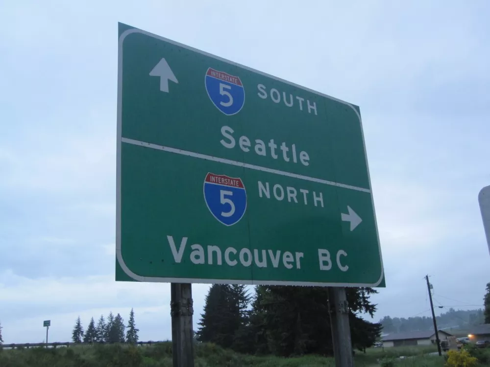 美加两国领导人在白宫举行会晤