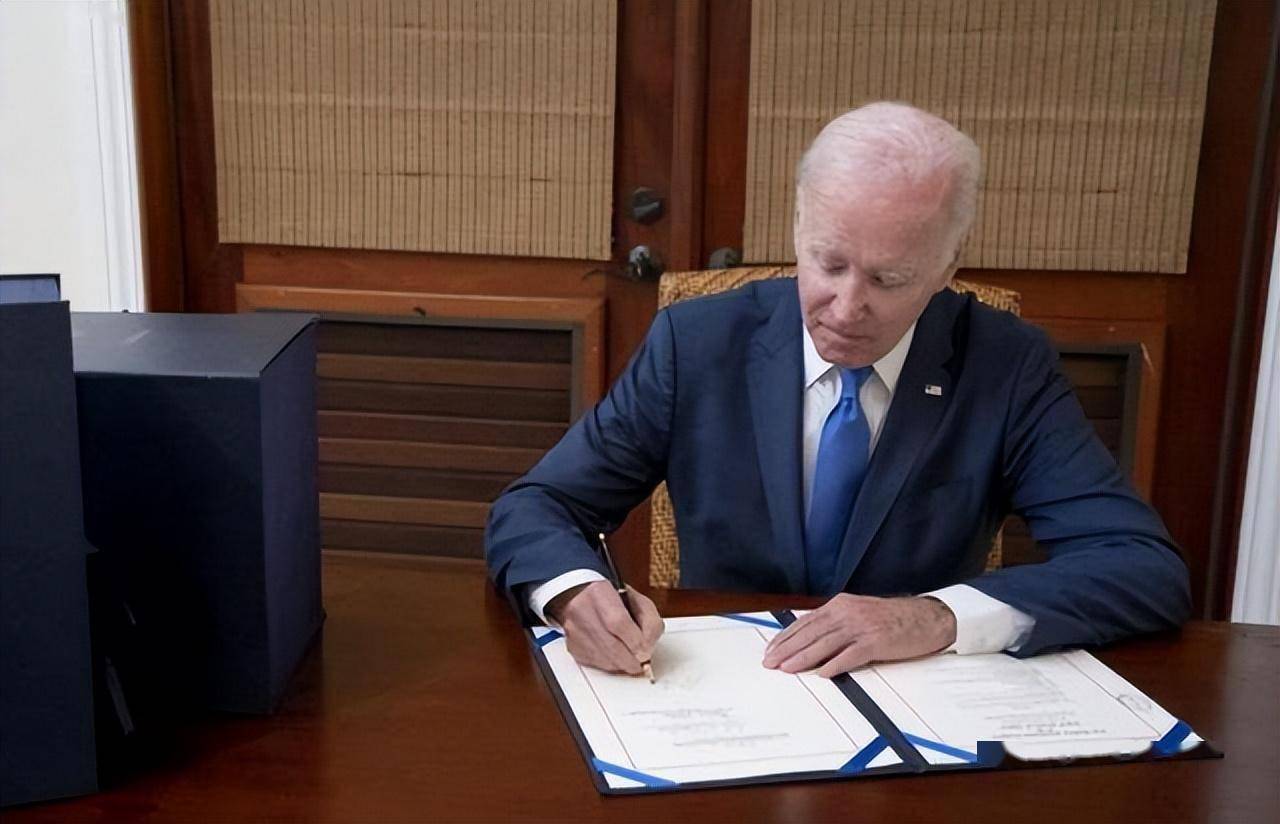 欧元区财长会讨论国际形势及应对美国关税政策