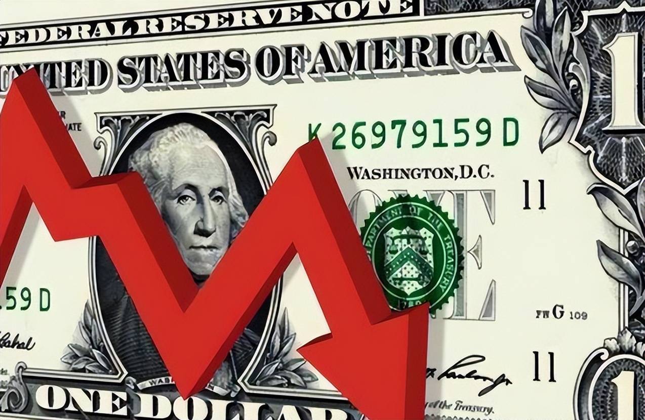 穆迪下调评级拉响警报 “卖出美国”交易或卷土重来