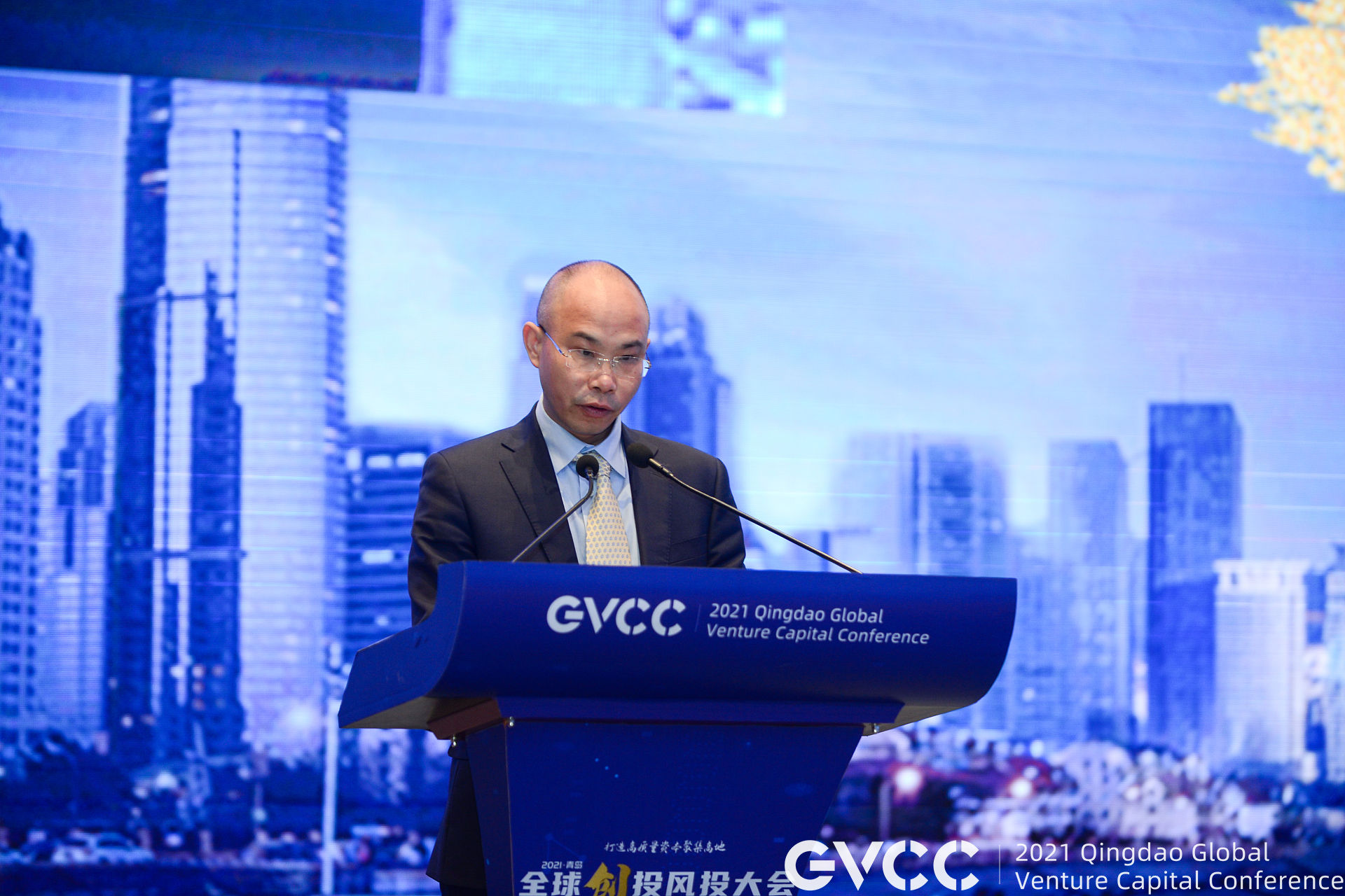 上交所开展公司债券续发行和资产支持证券扩募业务试点