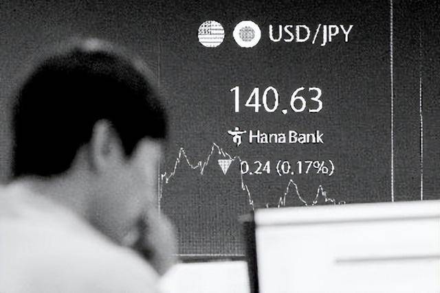 特朗普新关税威胁下 美国股债汇“三杀”!金价大涨