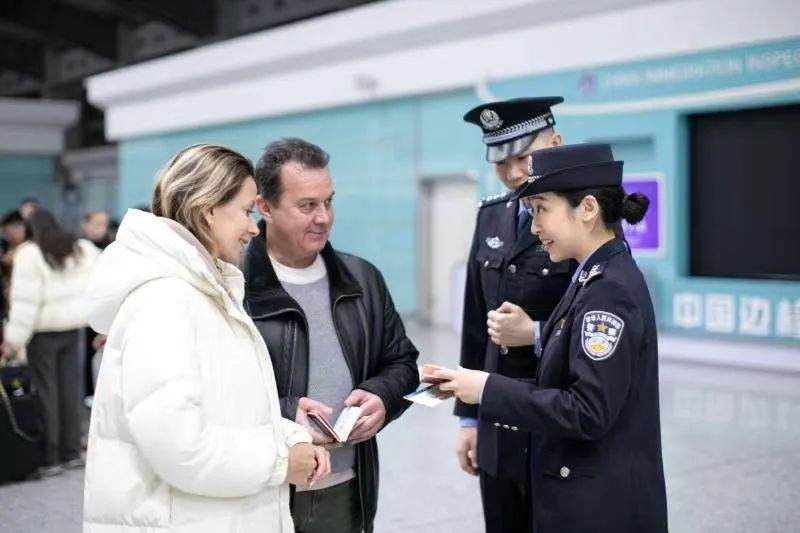 降低国际机构接入门槛 人民币跨境支付系统将迎新规 “朋友圈”持续扩容