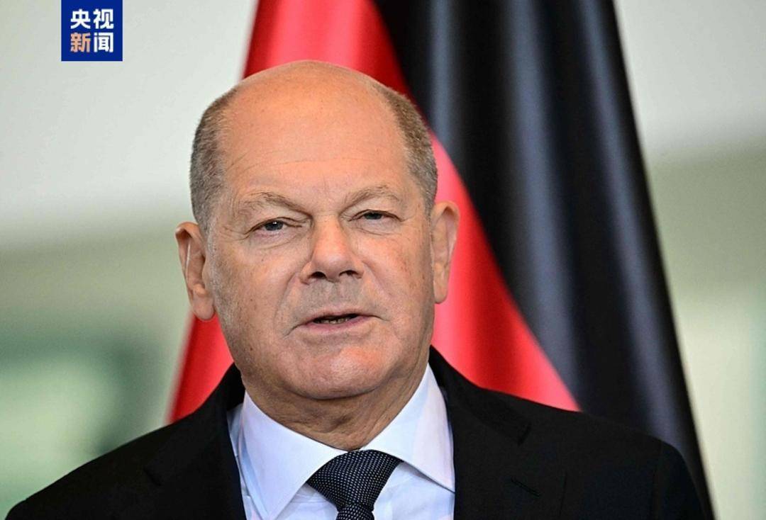 特朗普关税达摩克利斯之剑再度高悬:亚太股指依旧坚挺,美股美债遭抛售,黄金V型反转