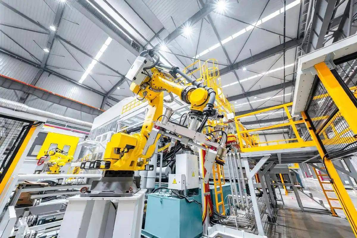 具身智能奇点时刻来临?业内专家:技术尚未收敛,后端场景有先发优势