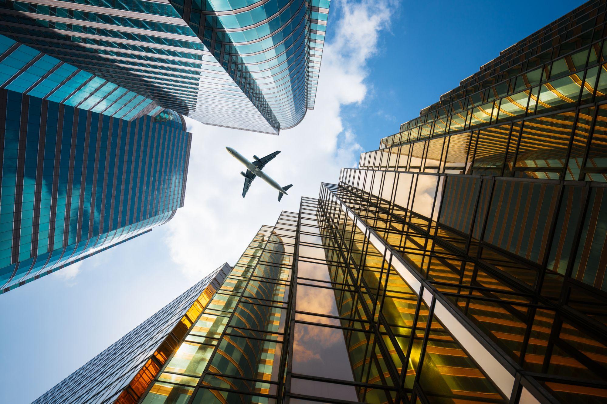 李家超：研究让投资者在单一平台集中管理及相互抵押股票和债券等不同资产