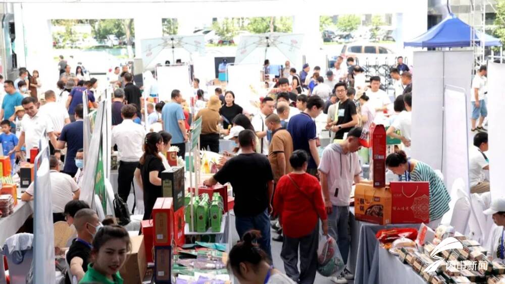 “并购六条”一周年答卷：市场活力足 产业“筋骨”强